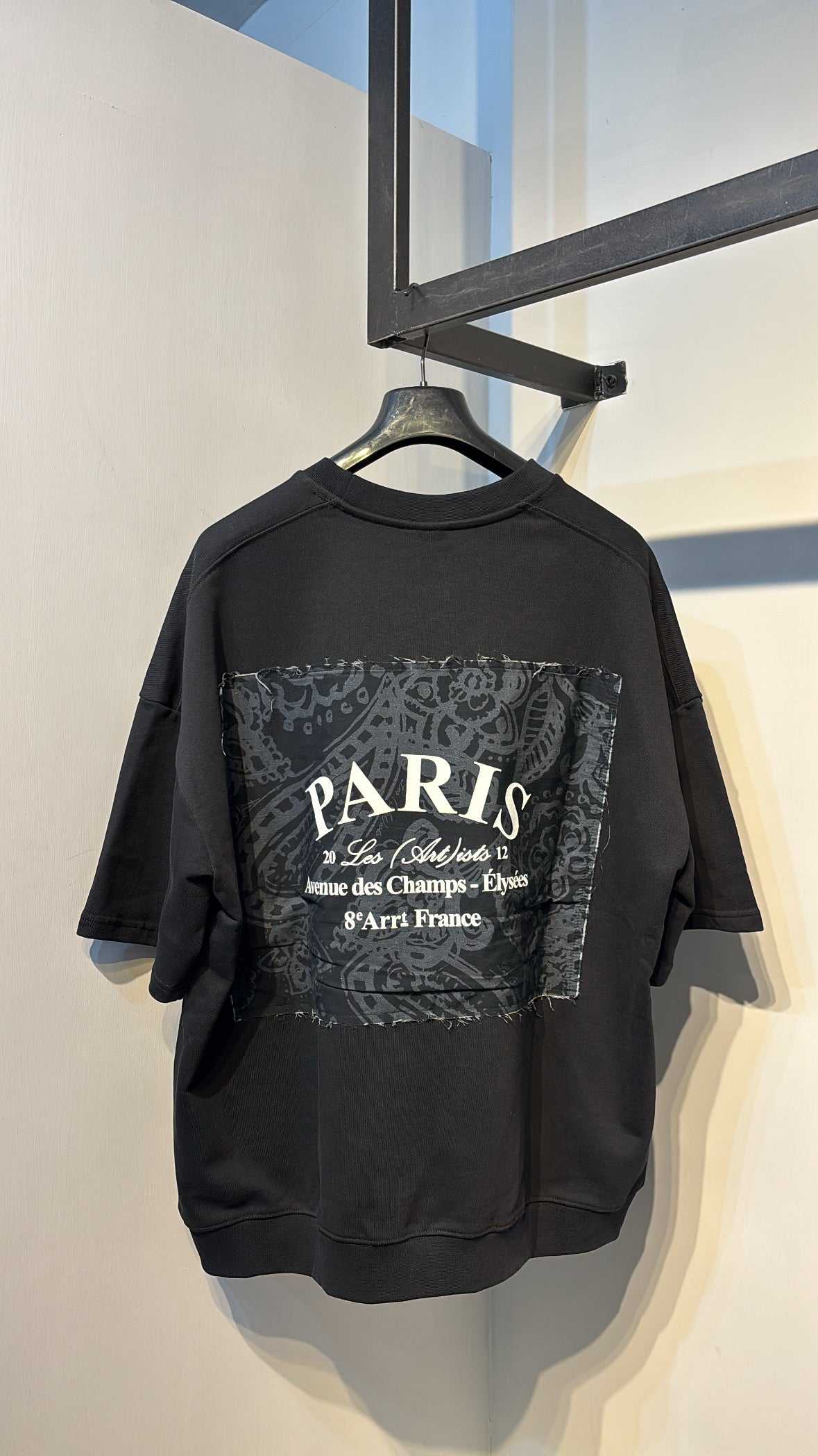 SHORT-SLEEVE  LES ARTISTS